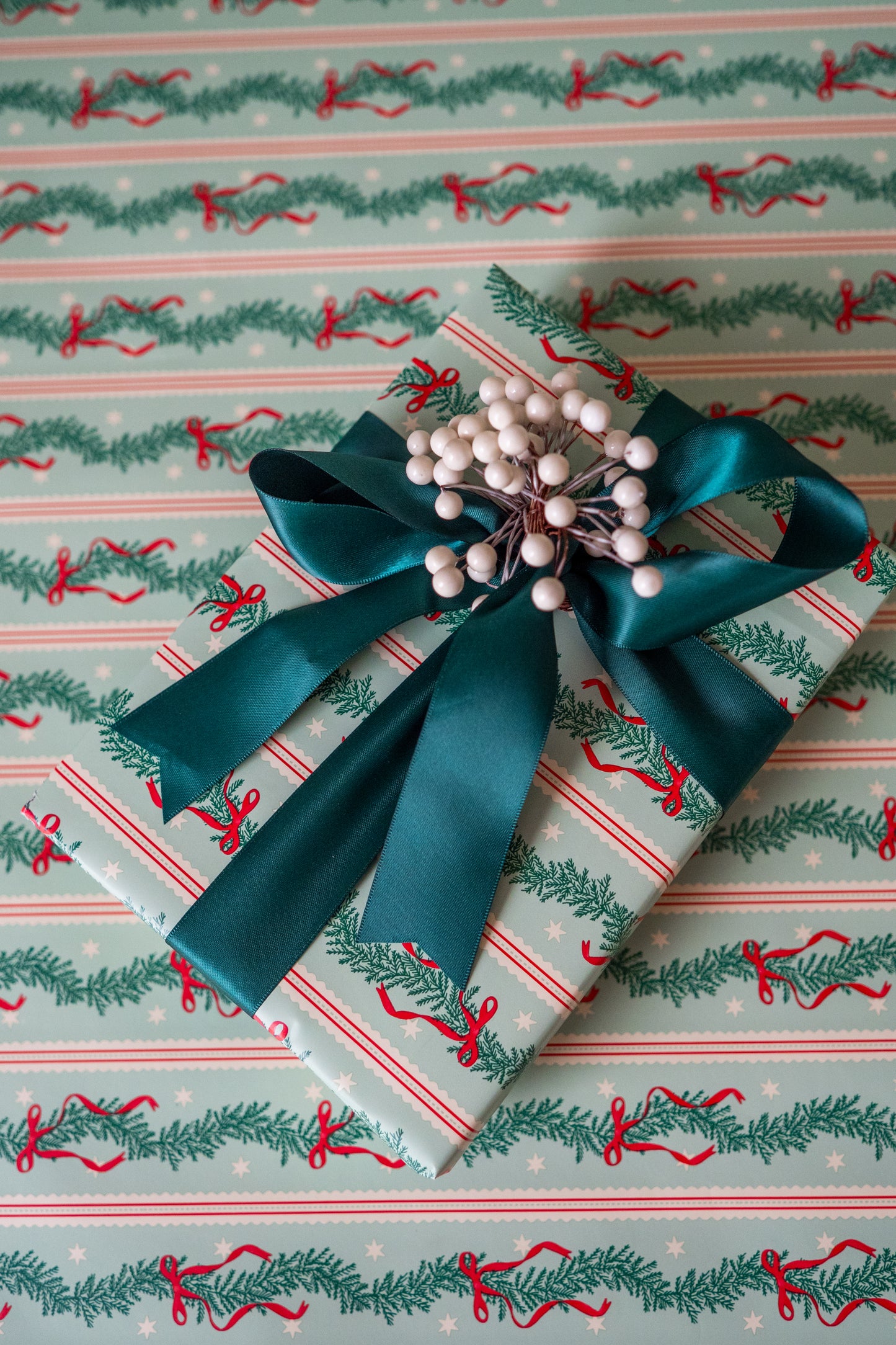 'Christmas Garland' Wrapping Paper Roll