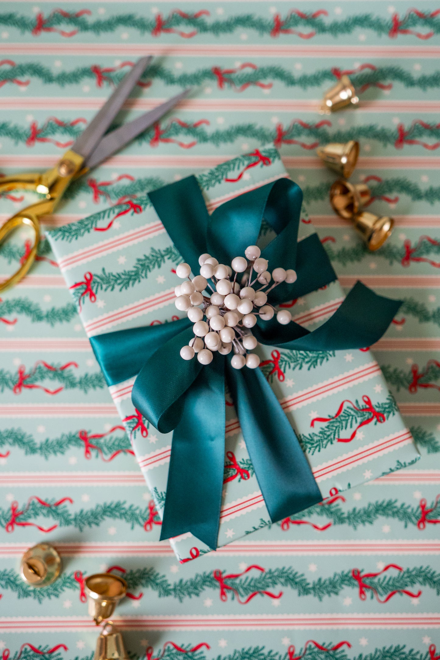 'Christmas Garland' Wrapping Paper Roll