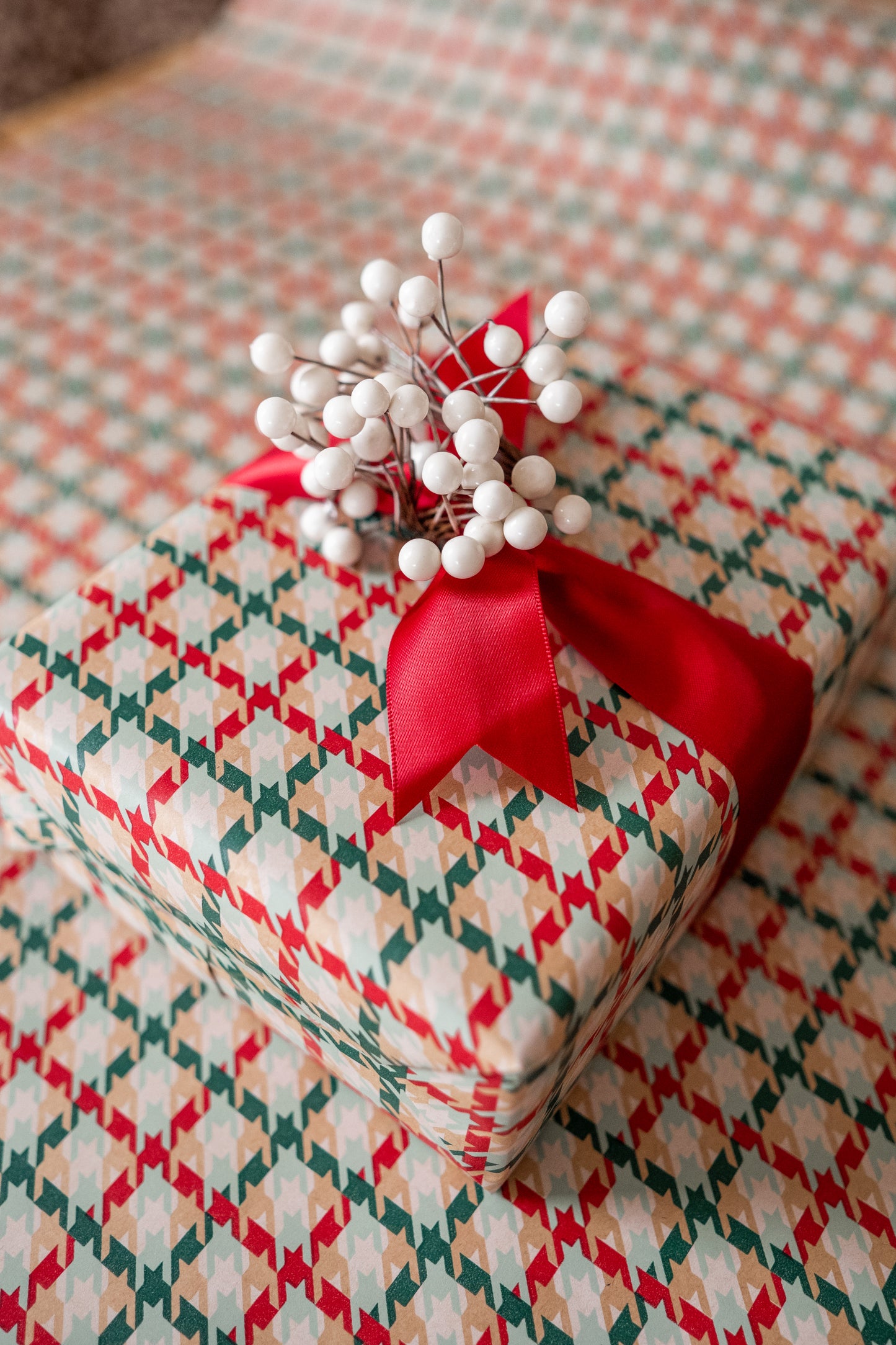 'Christmas Houndstooth' Kraft Wrapping Paper Roll