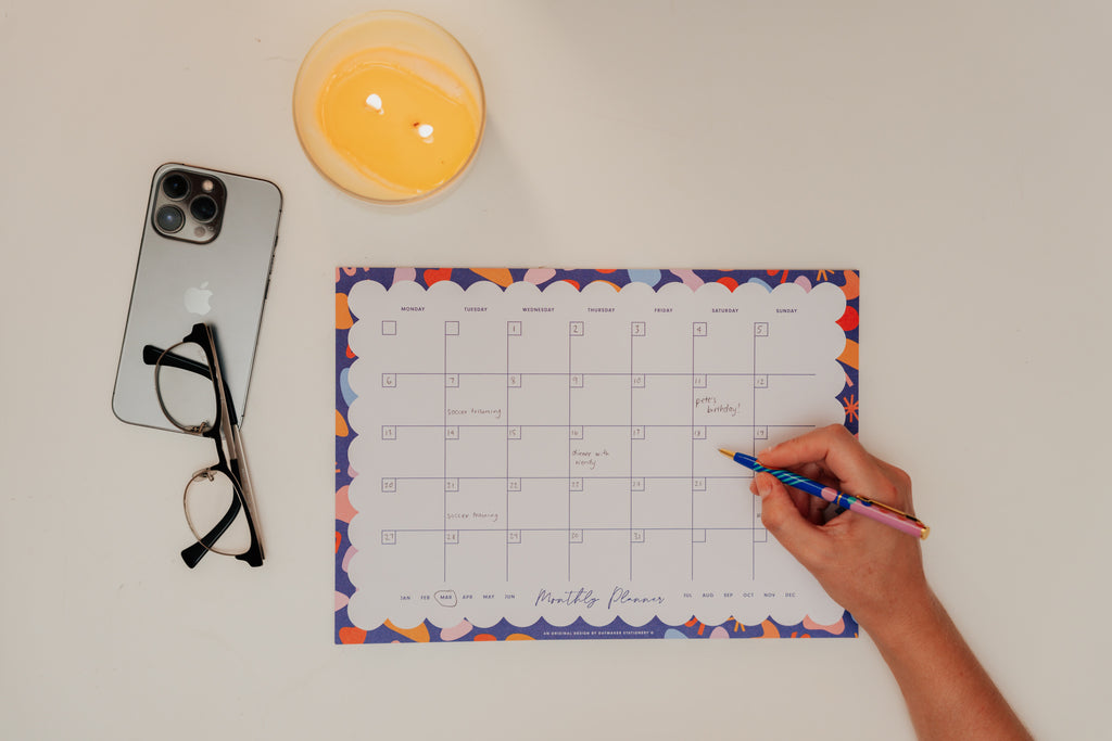 Last Chance - Shapes 'Monthly Plan' A4 Notepad